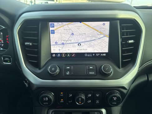 Used 2022 GMC Acadia SLT w/ Elevation Edition image 19