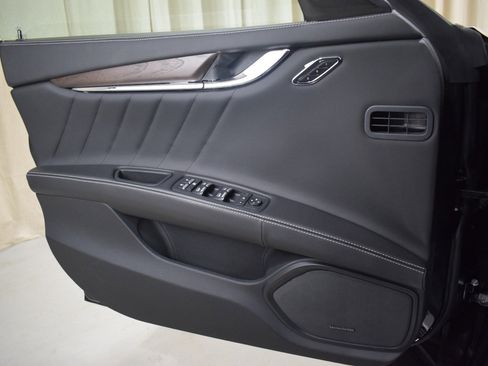 Certified 2022 Maserati Quattroporte Modena Q4 image 38