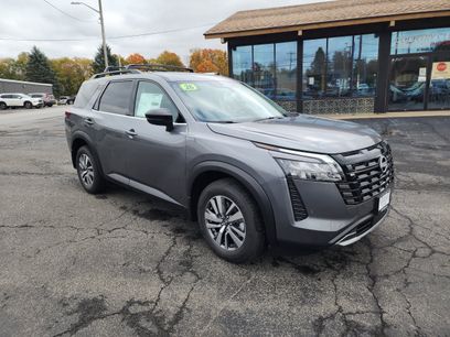 New 2026 Nissan Pathfinder SL