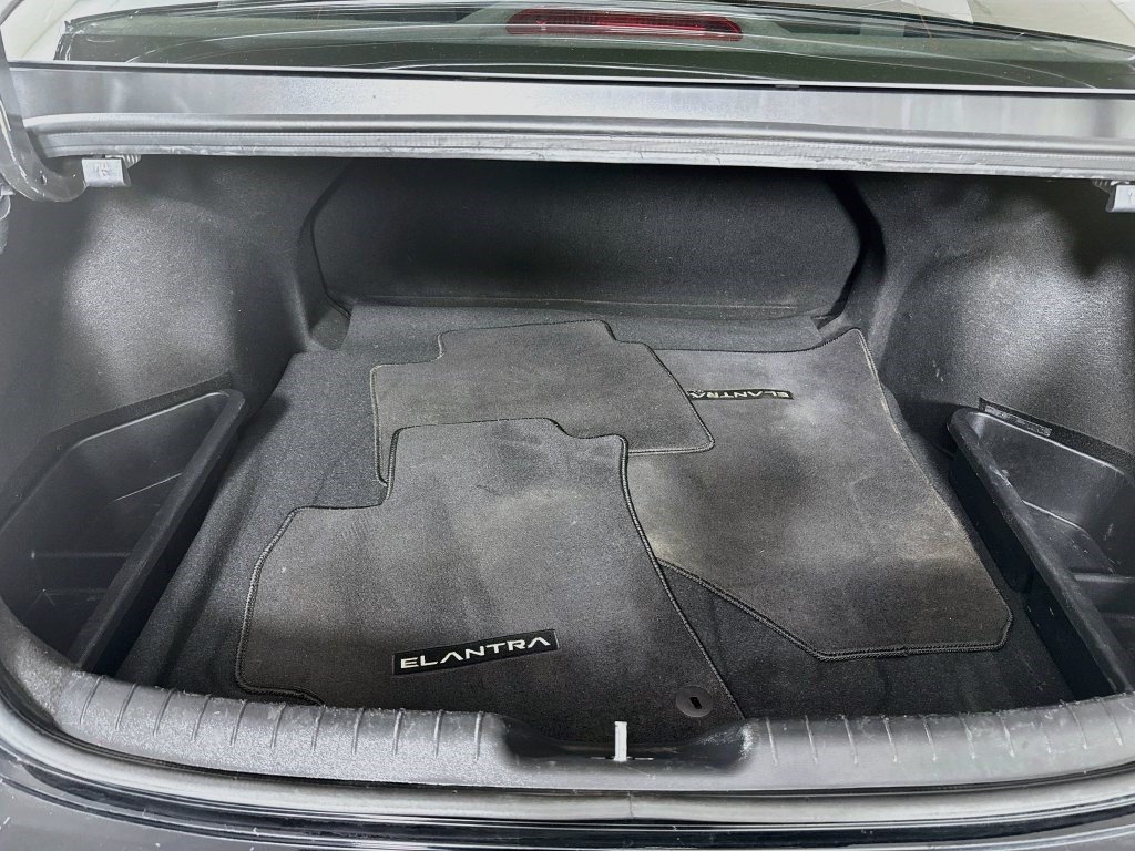 Used 2026 Hyundai Elantra Sport w/ Cargo Package FWD image 16