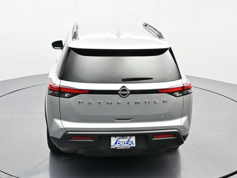 Certified 2024 Nissan Pathfinder SV image 34