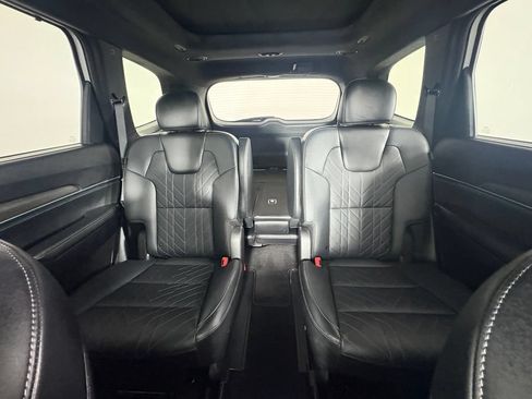 Used 2024 Kia Telluride SX Prestige X-Pro AWD/4WD image 6