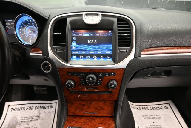 Used 2014 Chrysler 300 AWD image 16