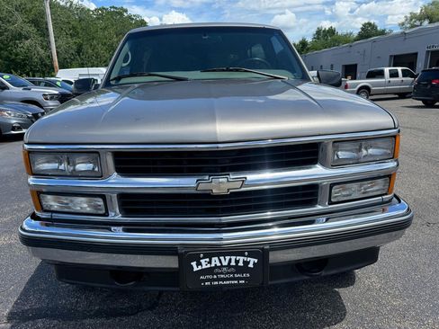 Used 1999 Chevrolet Tahoe 4WD 2-Door w/ Preferred Equipment Group image 3