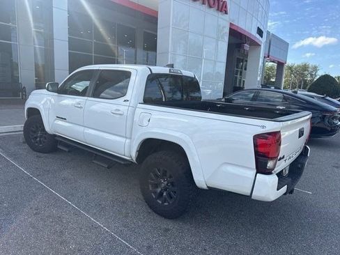Used 2023 Toyota Tacoma SR5 w/ Technology Package image 4