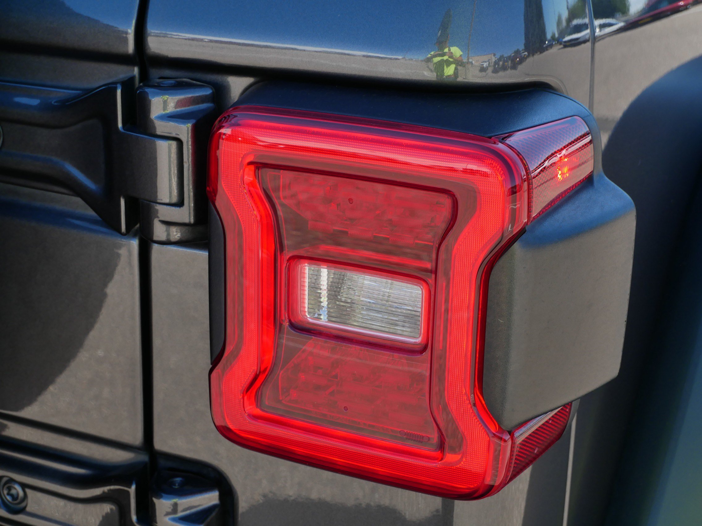 Used 2019 Jeep Wrangler Unlimited Rubicon AWD/4WD image 17