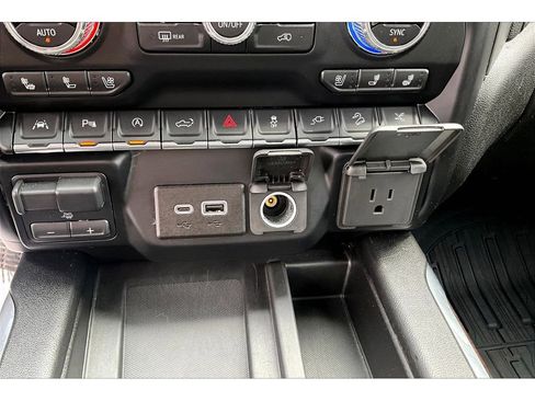 Used 2020 GMC Sierra 1500 Denali w/ Denali Ultimate Package AWD/4WD image 36