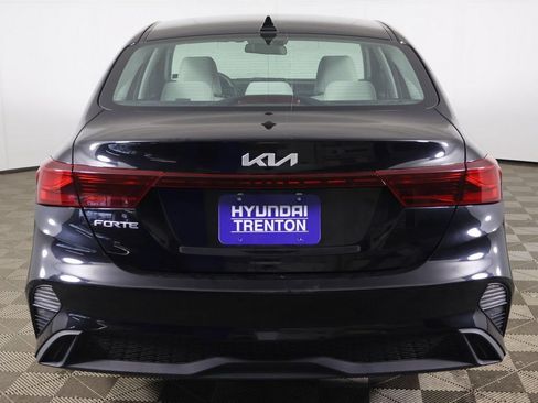 Used 2023 Kia Forte LXS FWD image 10
