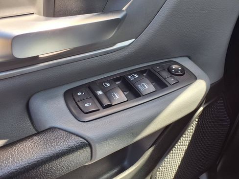 Used 2020 RAM 1500 Lone Star RWD image 12
