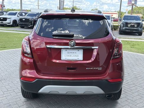 Used 2021 Buick Encore Preferred AWD/4WD image 5