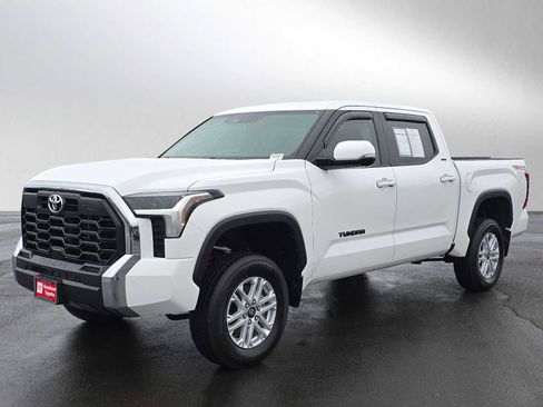 Used 2024 Toyota Tundra SR5 w/ TRD Off-Road Package AWD/4WD image 9