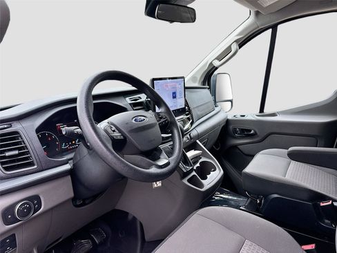 Used 2023 Ford Transit 350 XLT image 10