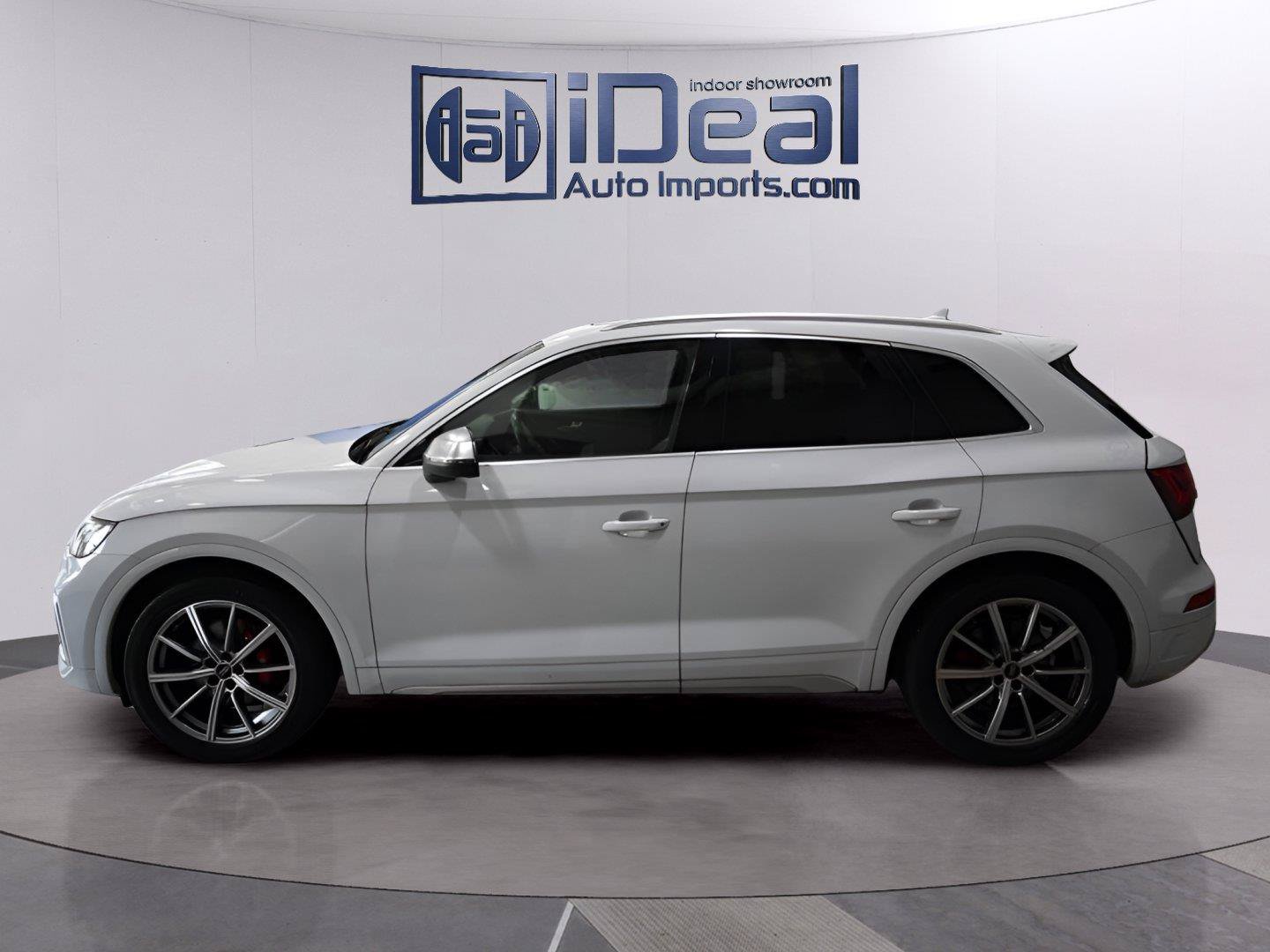 Used 2021 Audi SQ5 Premium Plus w/ Premium Plus Package AWD/4WD image 2
