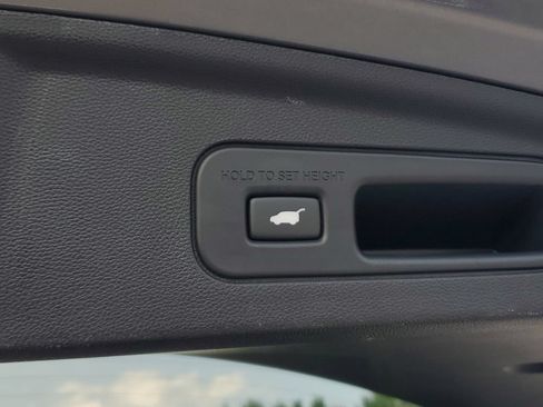Certified 2025 Acura MDX FWD image 10