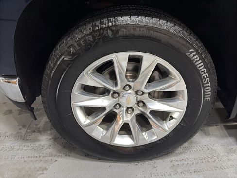 Used 2022 Chevrolet Silverado 1500 LTZ w/ Safety Package II image 9
