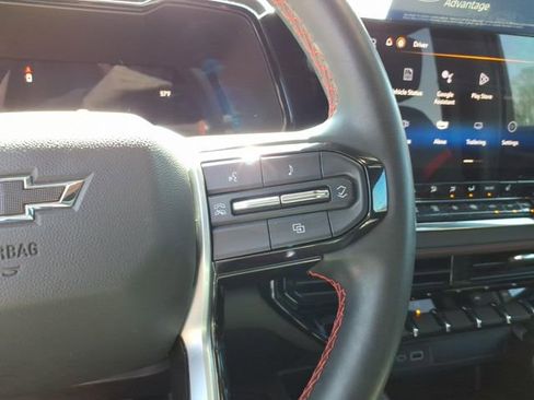 Used 2023 Chevrolet Colorado Z71 w/ Z71 Convenience Package 2 image 24