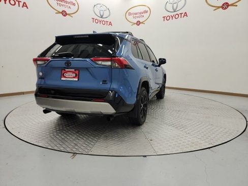 Certified 2025 Toyota RAV4 SE AWD/4WD image 8
