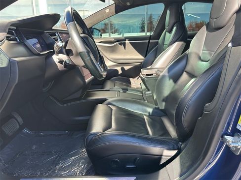 Used 2016 Tesla Model S 90D image 19