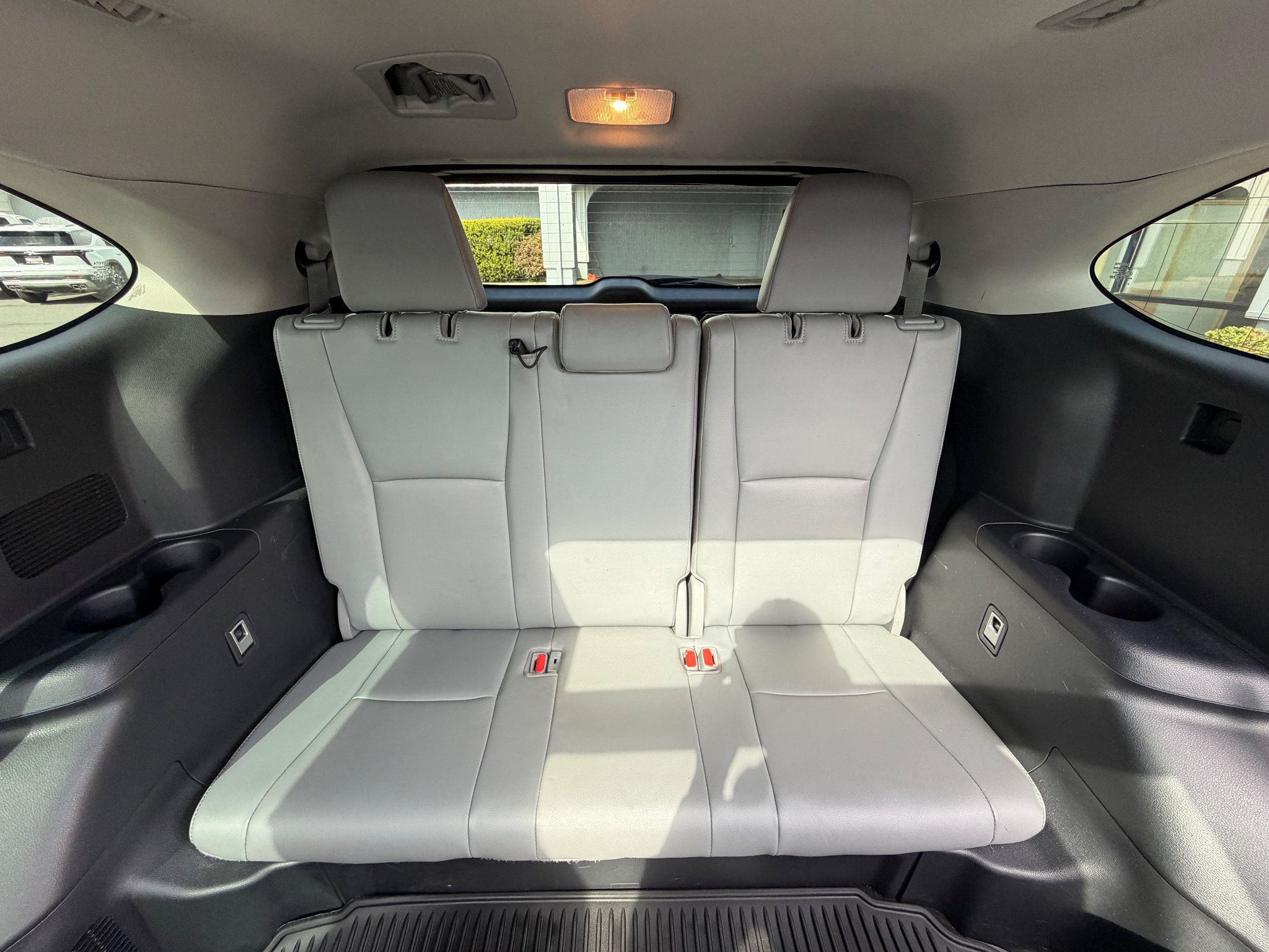 Used 2020 Toyota Highlander Platinum AWD/4WD image 5