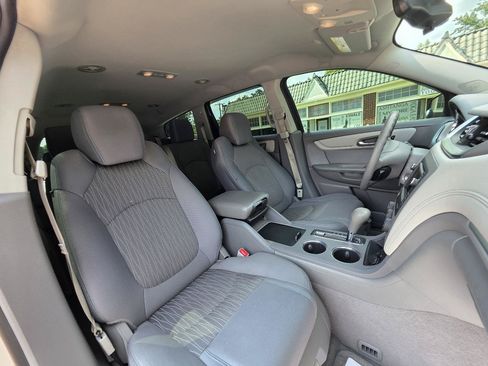 Used 2016 Chevrolet Traverse LS AWD/4WD image 33