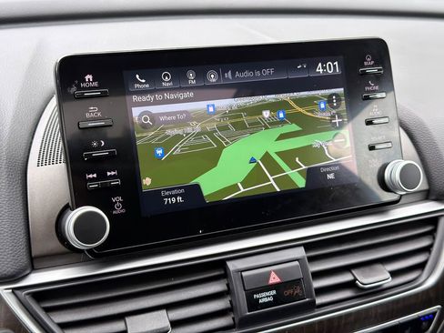 Used 2022 Honda Accord Touring image 23