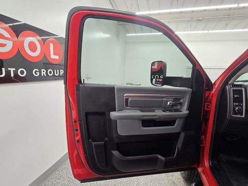 Used 2018 RAM 3500 Tradesman w/ Power & Remote Entry Group image 18