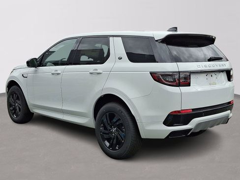 New 2025 Land Rover Discovery Sport S image 4