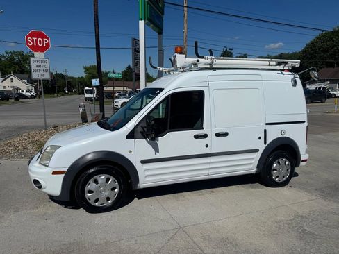 Used 2010 Ford Transit Connect XLT FWD image 2