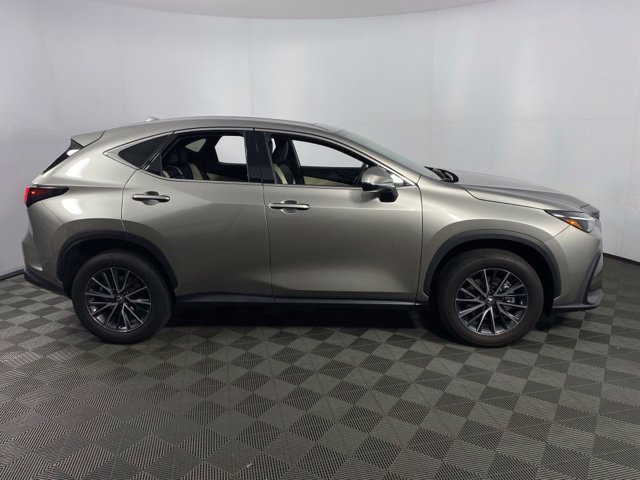 Used 2024 Lexus NX 250 FWD w/ Towing Package (2000 Lbs) image 11