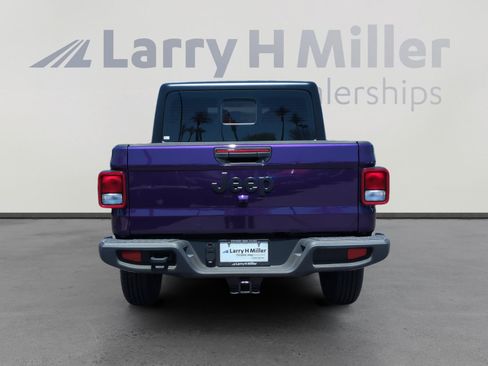 New 2026 Jeep Gladiator Sport AWD/4WD image 4