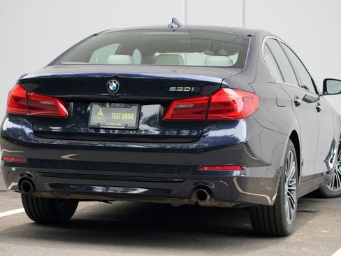 Used 2017 BMW 530i RWD image 4