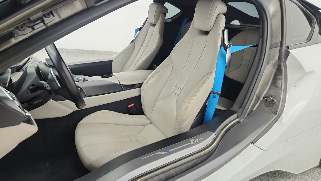 Used 2015 BMW i8 AWD/4WD image 80