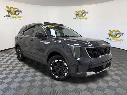 Used 2025 Kia Sorento S w/ Panoramic Sunroof Package