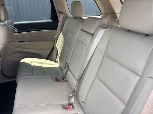 Used 2020 Jeep Grand Cherokee Limited w/ Trailer Tow Group IV AWD/4WD image 19