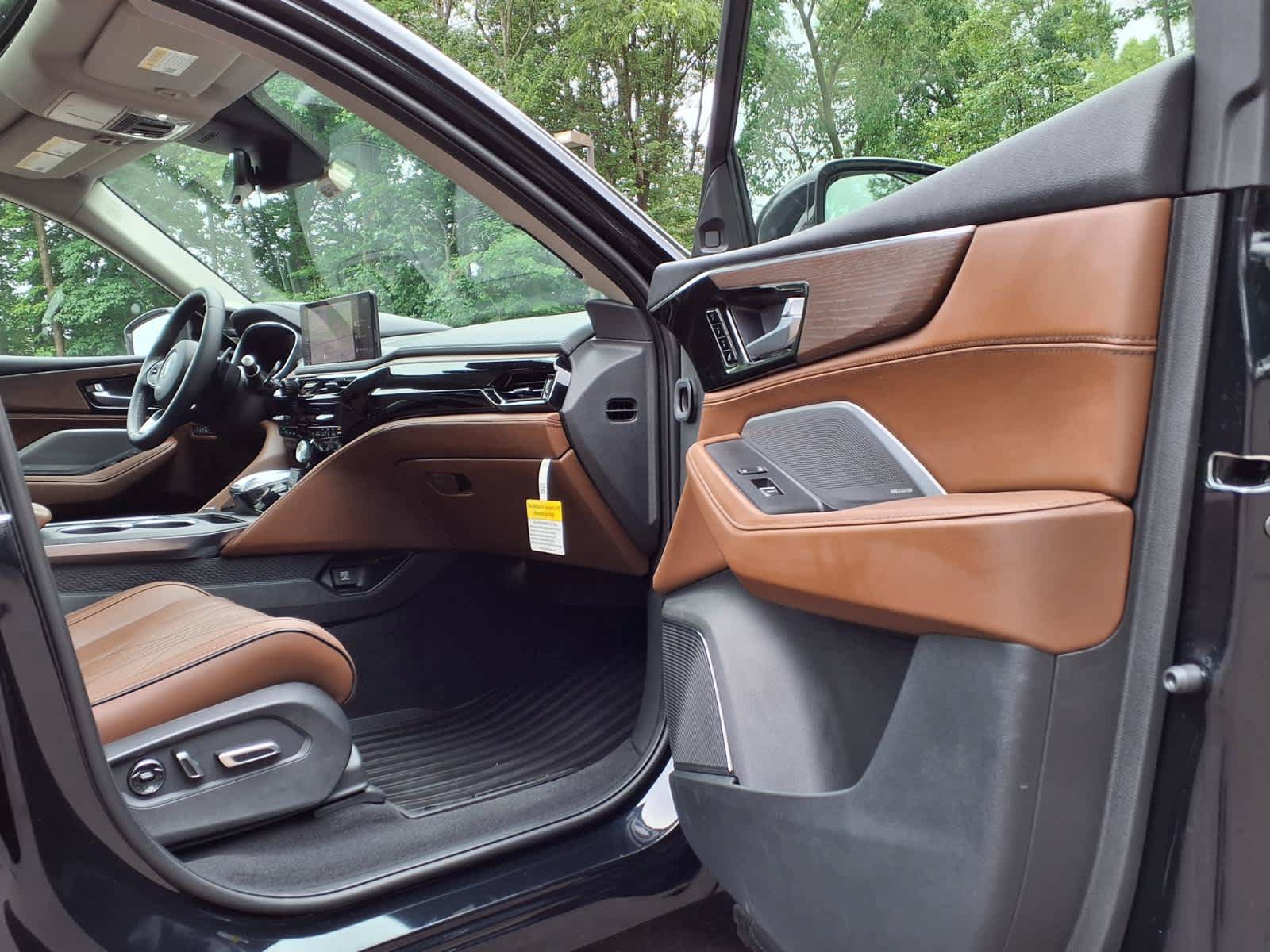 Used 2026 Acura MDX w/ Advance Package AWD/4WD image 30