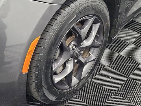 Used 2019 Chrysler Pacifica Touring Plus w/ S Appearance Package FWD image 31
