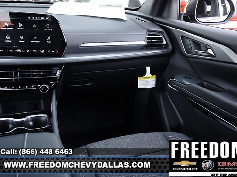 New 2026 Chevrolet Traverse LT w/ Driver Confidence Package image 39