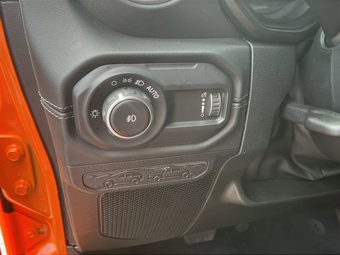 New 2025 Jeep Wrangler Sahara w/ Safety Group image 22