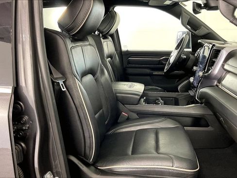 Used 2019 RAM 1500 Limited RWD image 9