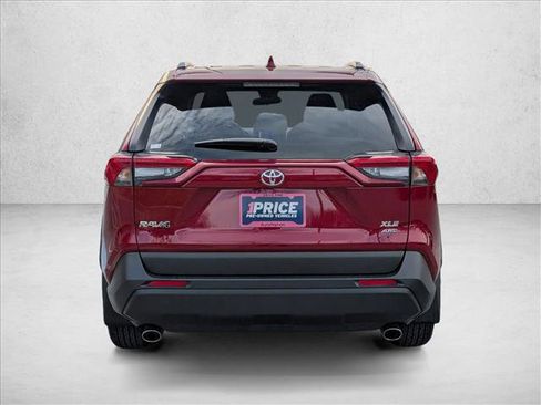Used 2025 Toyota RAV4 XLE image 7