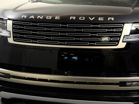 Used 2026 Land Rover Range Rover SE AWD/4WD image 11