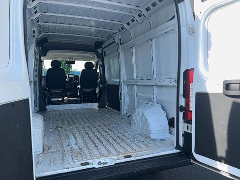 Used 2023 RAM ProMaster 2500 FWD image 18
