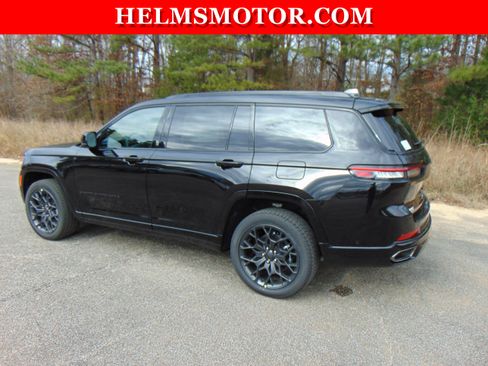 New 2025 Jeep Grand Cherokee L Summit w/ Advanced Protech Group IV AWD/4WD image 8