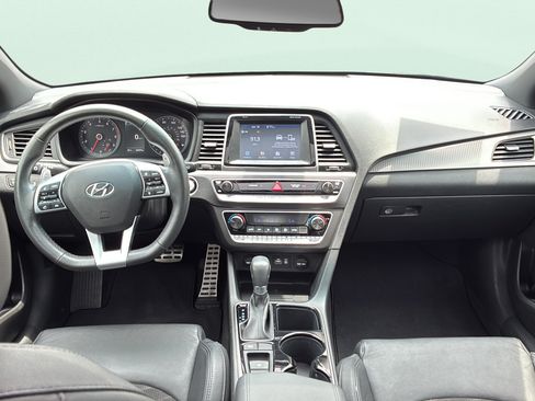 Used 2019 Hyundai Sonata Sport w/ Tech Package 03 FWD image 17