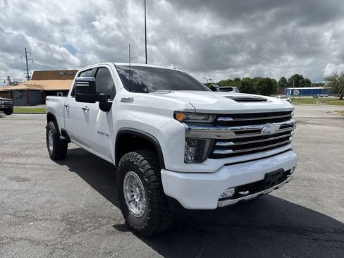 Used 2020 Chevrolet Silverado 2500 High Country AWD/4WD image 15