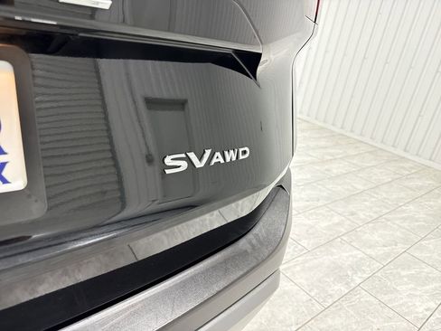 Used 2023 Nissan Rogue SV image 33