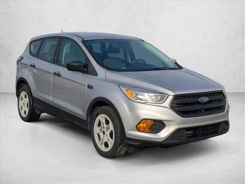 Used 2017 Ford Escape S image 3