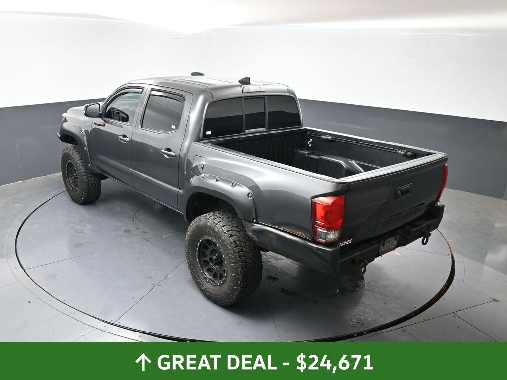 Used 2016 Toyota Tacoma TRD Sport w/ Towing Package AWD/4WD image 46