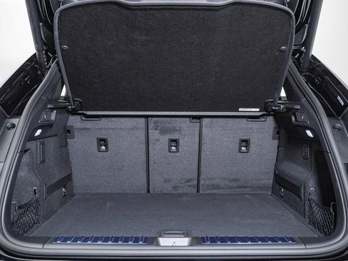 New 2026 Porsche Macan 4 Electric image 28