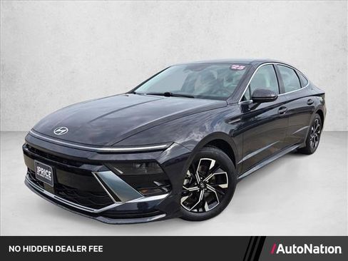 Used 2025 Hyundai Sonata SEL FWD image 1